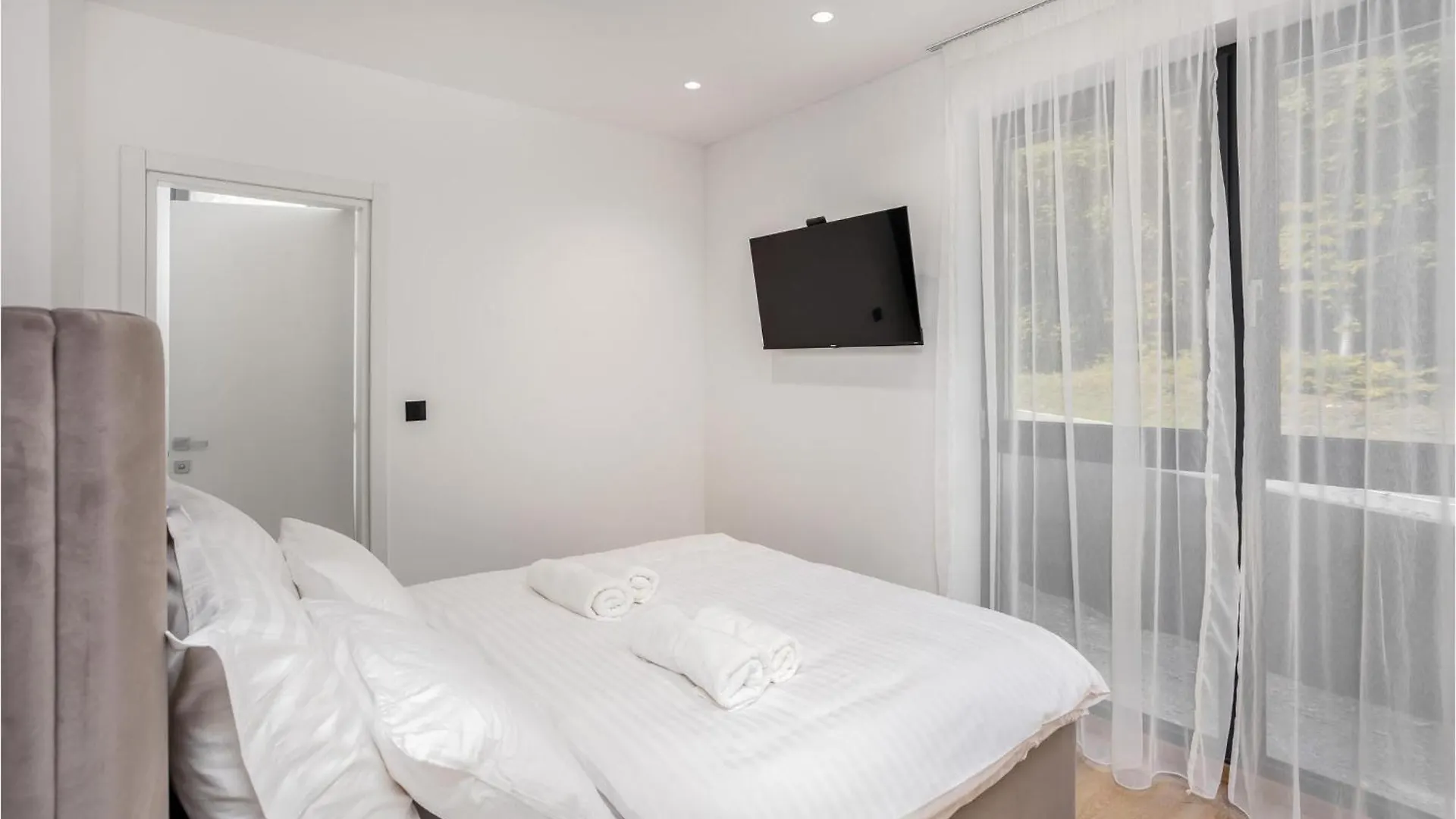 Holiday home Awesome Home In Stari Laz With Kitchen