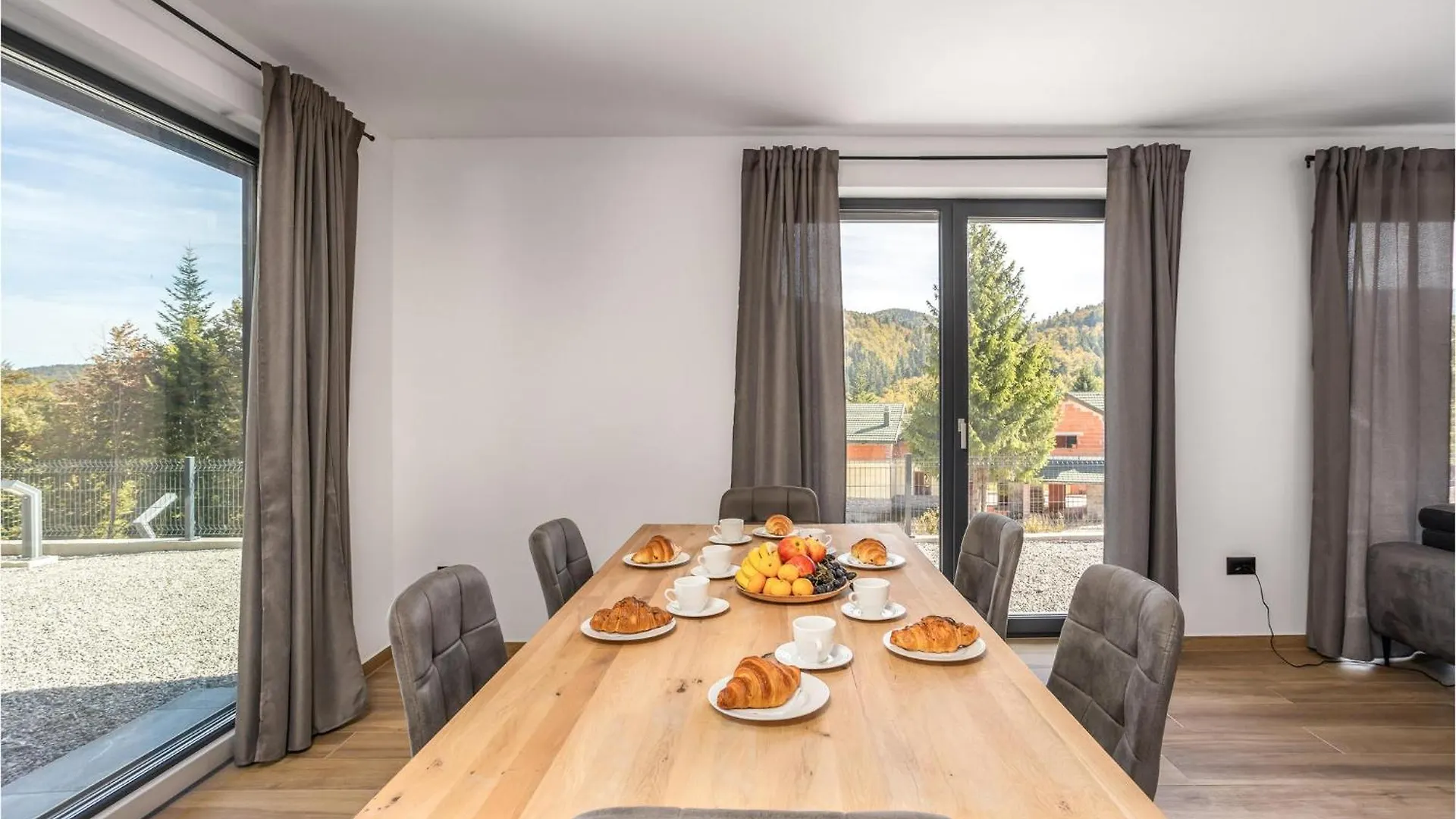 Awesome Home In Stari Laz With Kitchen Croatia